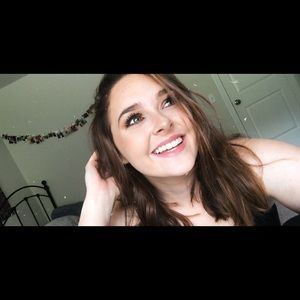 Meet your Posher, Kylee